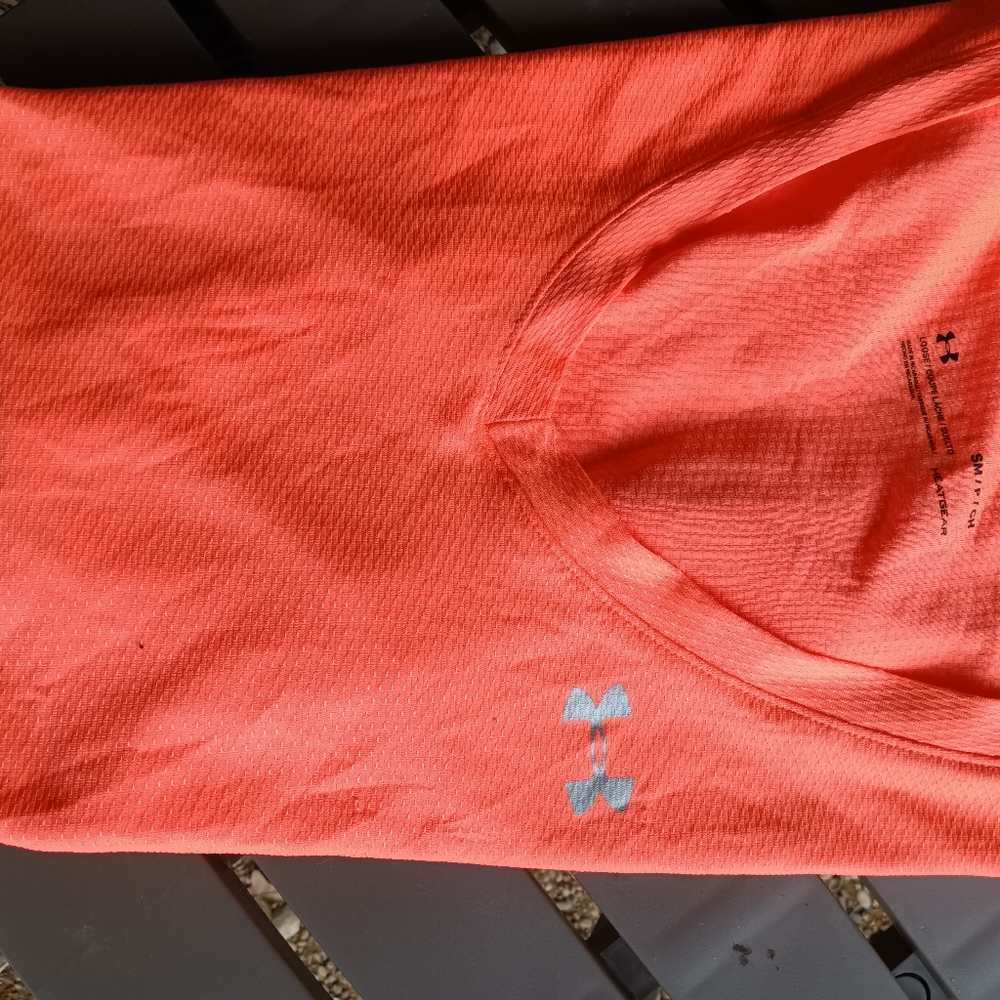 Under armour shirt